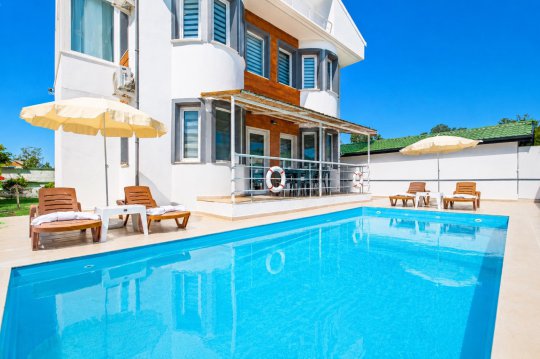 Villa Dingiringi