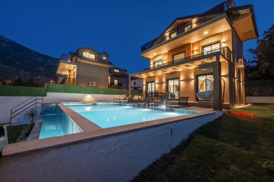 Villa Ay Luxe