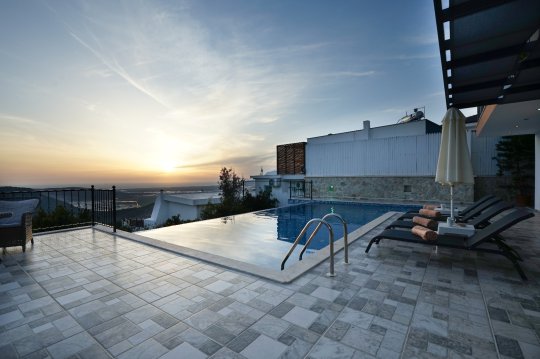 Villa Erden Duo, Konforlu Tatil Villası
