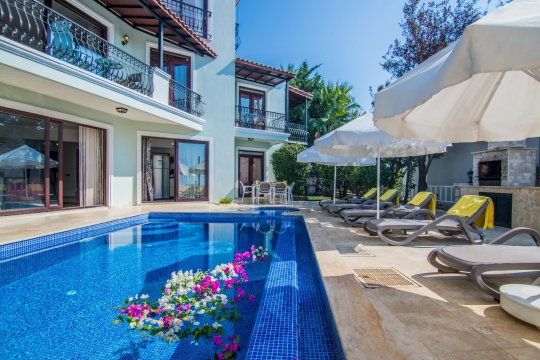 Villa Hazel