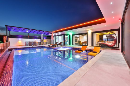 Villa Taye