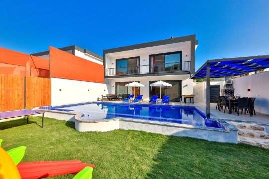 Villa White Castle